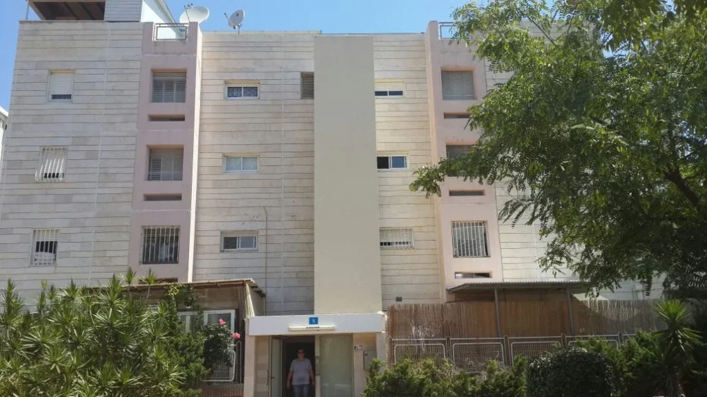 הזורעים 8, ראשון לציון